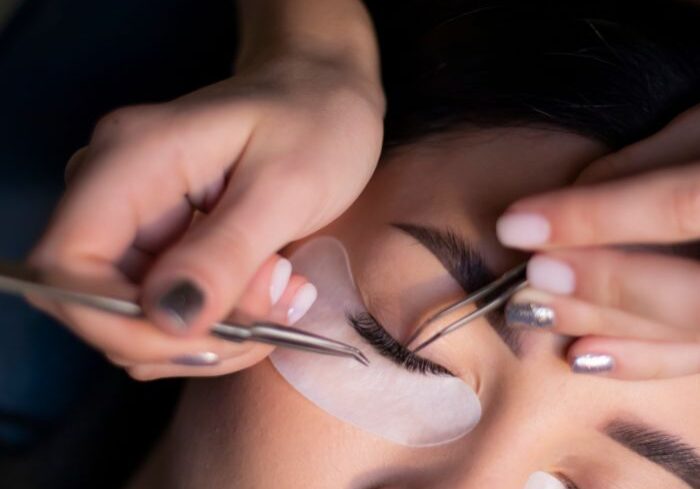 eyelash / brow treatment